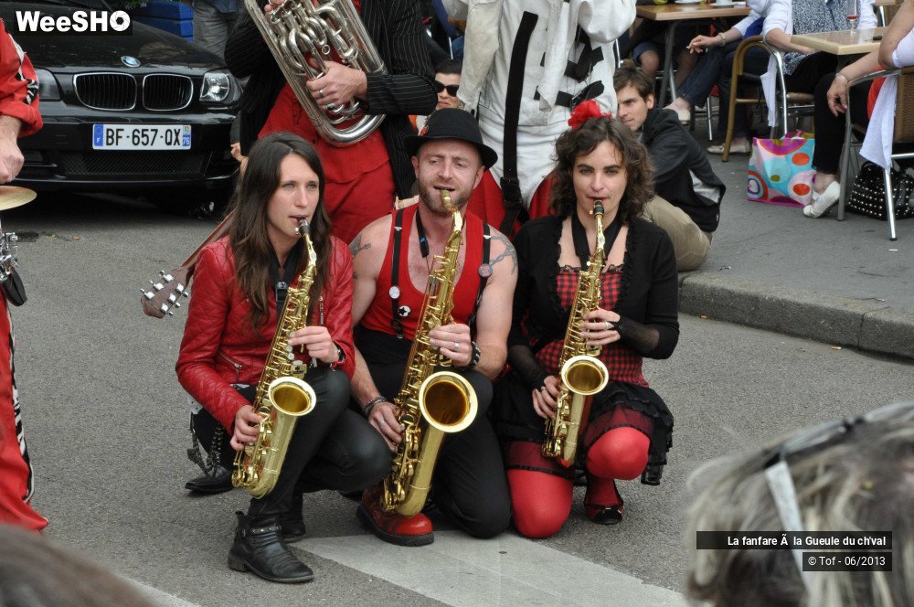 51/56 photos du spectacle La fanfare à la Gueule du ch'val